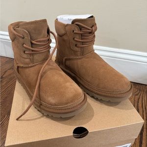 UGG Neumel Hiker